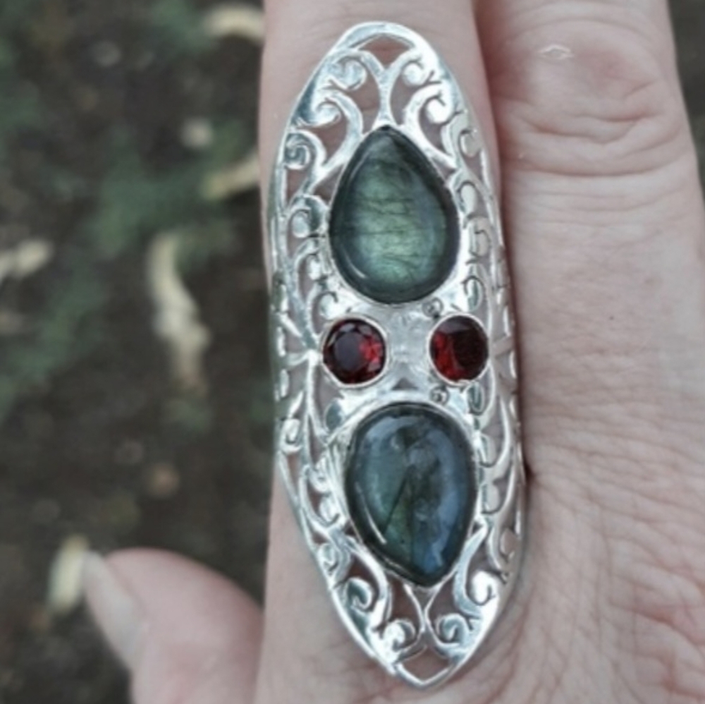 New Oversized Labradorite & Garnet 925 Silver Statement Ring. - Picture 10 of 10